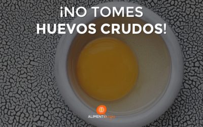 Las 2 razones por las que NO debes tomar Huevos Crudos